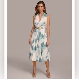 Donna Karan New York Elegant Teal & White Sleeveless Abstract Floral Dress.